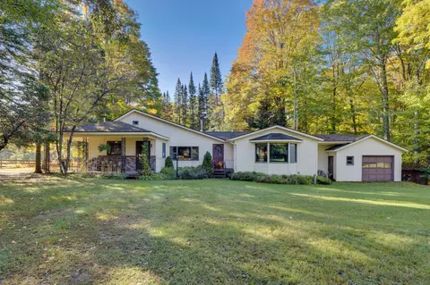 1970 Wheeler Road Johannesburg Mi 49751 Rd, Johannesburg, MI 49751