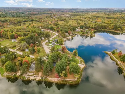 4506 Mohawk Trl, Gladwin, MI 48624 photo 9