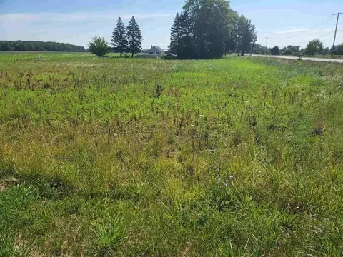 Mackinaw Road, Saginaw, MI 48603