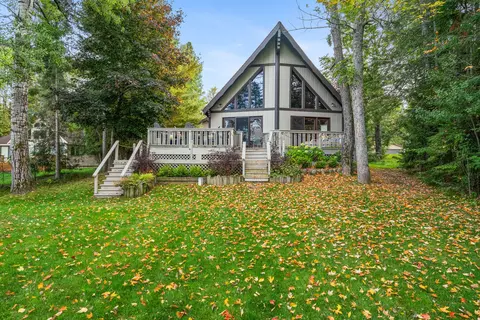 454 Brien Drive Indian River Mi 49749 Dr, Indian River, MI 49749