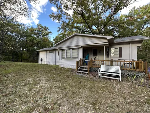 5940 S Maple Valley Road St Helen Mi 48656 Rd, Saint Helen, MI 48656
