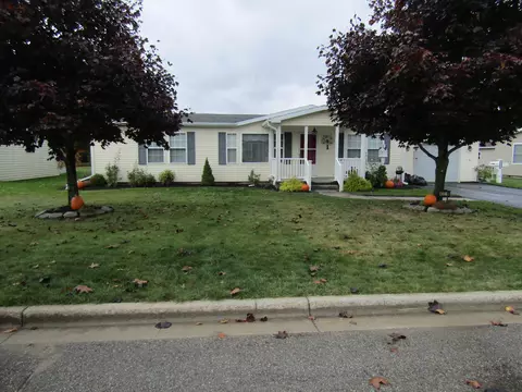 455 W Brege Dr, Rogers City, MI 49779