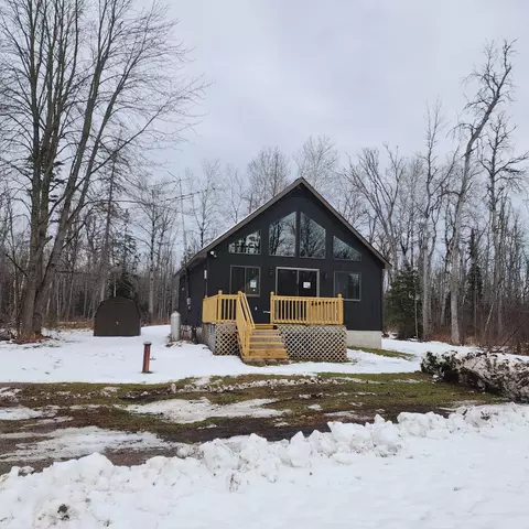 4292 E Clauss Row, Pickford, MI 49774 photo 2