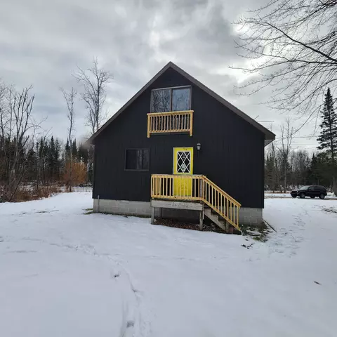 4292 E Clauss Row, Pickford, MI 49774