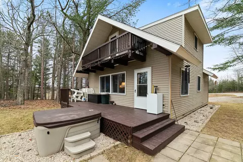 696 Eagles Nest Road Indian River Mi 49749 Rd, Indian River, MI 49749