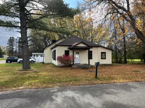 532 Duncan Ave, Cheboygan, MI 49721
