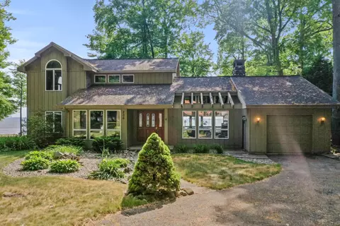 206 Powderhorn, Houghton Lake, MI 48629