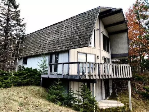 5408 Silver Beach Rd, Onaway, MI 49765