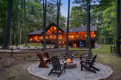 6541 Link Blvd, Indian River, MI 49749