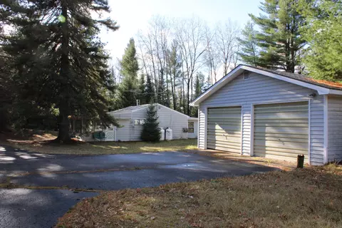 55 Galbraith Rd, Mio, MI 48647