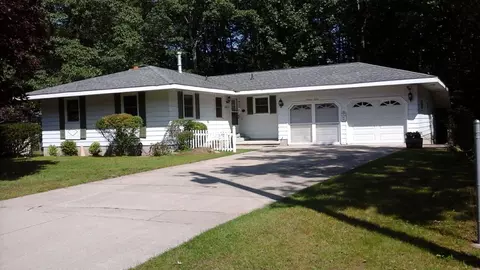 1415 Ferncliff Dr, Alpena, MI 49707