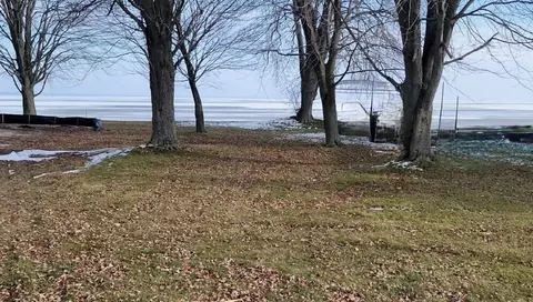 West Shore Drive, Houghton Lake, MI 48629