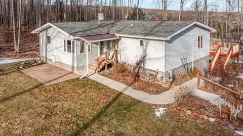 6711 Wilkinson Rd, Gaylord, MI 49735