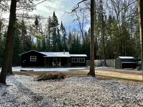 2070 Contour Dr, Roscommon, MI 48653 photo 1