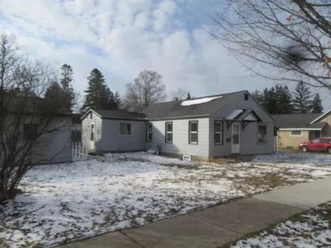 701 Maple Street Grayling Mi 49738 St, Grayling, MI 49738 photo 3