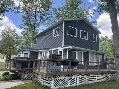 1971 Maple Street Hubbard Lake Mi 49747 St, Hubbard Lake, MI 49747