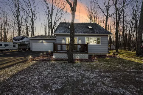 134 Broken Arrow Trl, Houghton Lake, MI 48629
