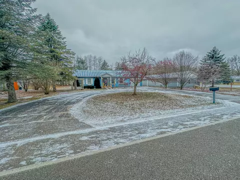 209 Collingwood Boulevard Houghton Lake Mi 48629 Blvd, Houghton Lake, MI 48629