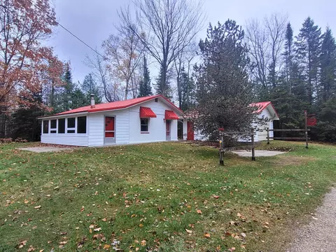 18723 Yampa Ln, Ocqueoc, MI 49759