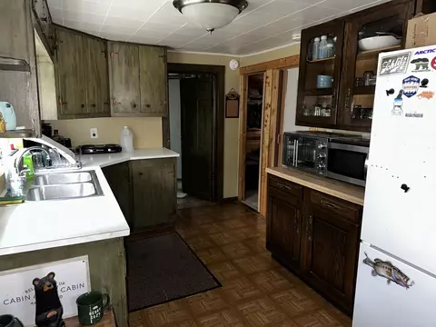 5260 Rose St, Gladwin, MI 48624 photo 7