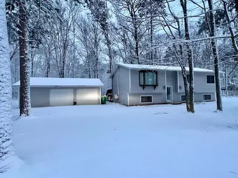 1048 Robinhood Lane Grayling Mi 49738 Ln, Grayling, MI 49738