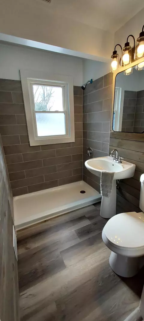 1308 Coutant St, Flushing, MI 48433 photo 17