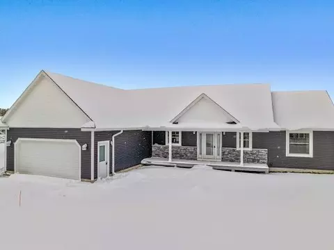 341 Berkshire Lane Gaylord Mi 49735 Ln, Gaylord, MI 49735
