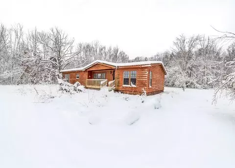 1962 Grove Street Rd, Standish, MI 48658