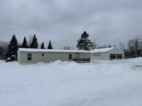8171 N Kolka Creek Rd, Frederic, MI 49733