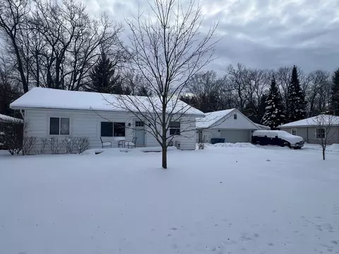 105 Mallard Ave, Houghton Lake, MI 48629