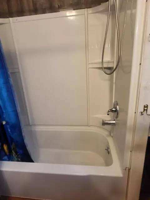 Bath - 305 State Street Grayling Mi 49738 St, Grayling, MI 49738 photo 2 of 3