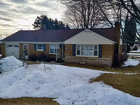 2186 Laforest Ave, Alpena, MI 49707