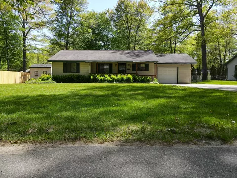 104 Mohawk Trail Prudenville Mi 48651 Trl, Prudenville, MI 48651