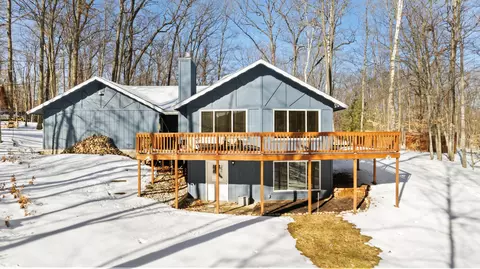 5673 Potawatomi Ct, Gaylord, MI 49735