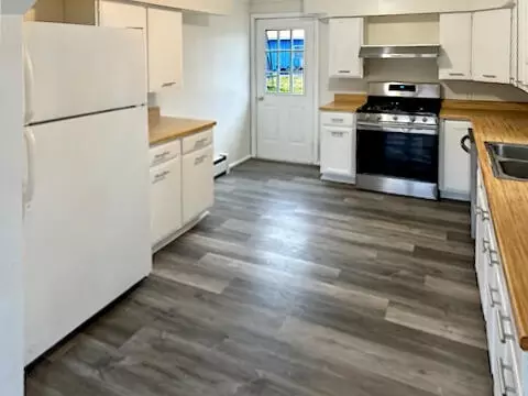 Kitchen - 12950 Spruce St, Wolverine, MI 49799 photo 3 of 6