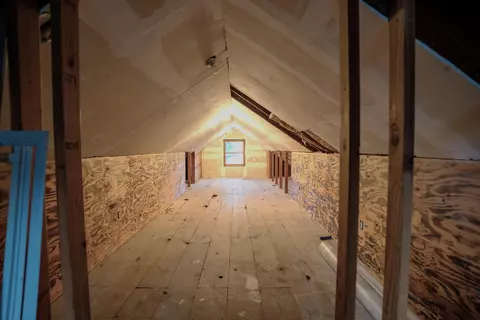 Entry Way - 12950 Spruce St, Wolverine, MI 49799 photo 5 of 5