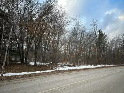 Bear Lake Road, Johannesburg, MI 49751