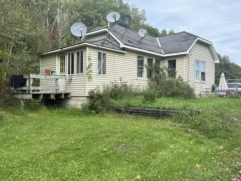 5352 Anderson Rd, Spruce, MI 48762