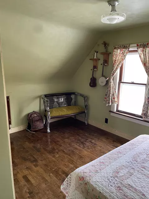 Bedroom - 2416 W Maplehurst Drive Roscommon Mi 48653 Dr, Roscommon, MI 48653 photo 5 of 5