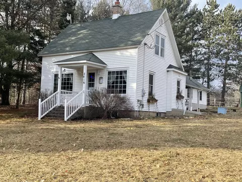 Exterior - 2416 W Maplehurst Drive Roscommon Mi 48653 Dr, Roscommon, MI 48653 photo 1 of 12