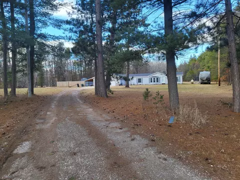 5438 W Fletcher Road Roscommon Mi 48653 Rd, Roscommon, MI 48653