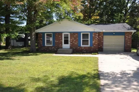 212 Shady Lane Avenue Prudenville Mi 48651 Ave, Prudenville, MI 48651