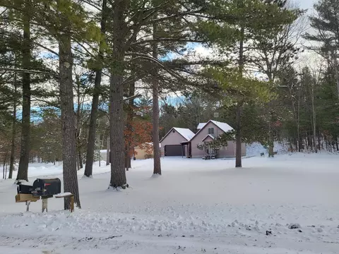 Exterior - 6901 S Stephan Bridge Road Roscommon Mi 48653 Rd, Roscommon, MI 48653 photo 2 of 15