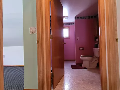 Bath - 6901 S Stephan Bridge Road Roscommon Mi 48653 Rd, Roscommon, MI 48653 photo 6 of 9