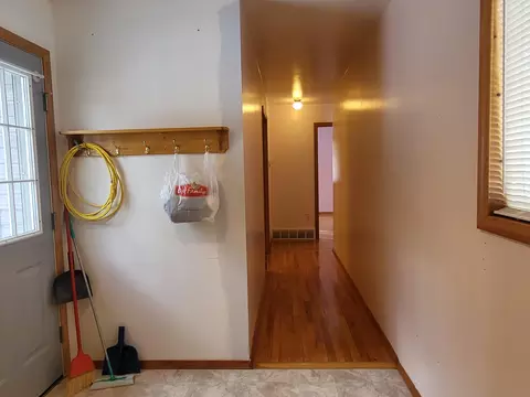 Entry Way - 6901 S Stephan Bridge Road Roscommon Mi 48653 Rd, Roscommon, MI 48653 photo 2 of 9
