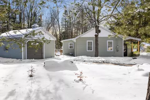 13629 Balsam St, Johannesburg, MI 49751