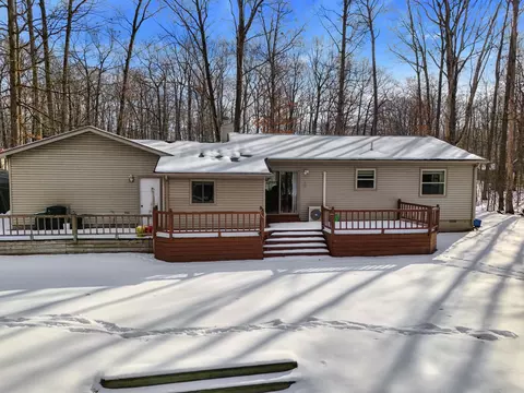 Exterior - 403 Dante Drive Roscommon Mi 48653 Dr, Roscommon, MI 48653 photo 7 of 10