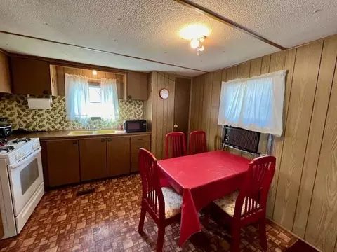 Dining - 401 Starron Rd, Roscommon, MI 48653 photo 2 of 3