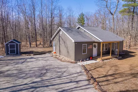 6842 Ferngrove Court Gaylord Mi 49735 Ct, Gaylord, MI 49735