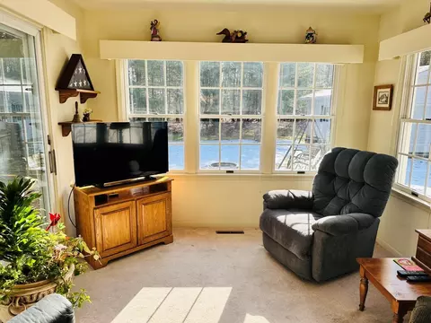 Living - 207 W Road Roscommon Mi 48653 Rd, Roscommon, MI 48653 photo 5 of 7